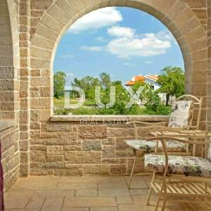 ISTRA, TINJAN - Kamena autohtona vila