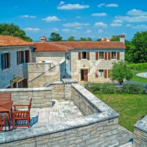 ISTRA, TINJAN - Kamena autohtona vila