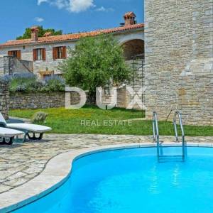 ISTRA, TINJAN - Kamena autohtona vila