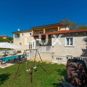 ISTRA, TINJAN - Komforna kuća s bazenom