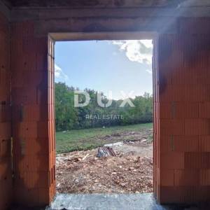 ISTRA, TINJAN - Moderne prizemnice sa bazenima!