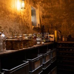 Istra, Tinjan, prekrasno imanje, dvije kamene kuće s bazenom