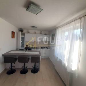 Istra, Umag, 51.01m2, 1s+db, lođa, pogled na more