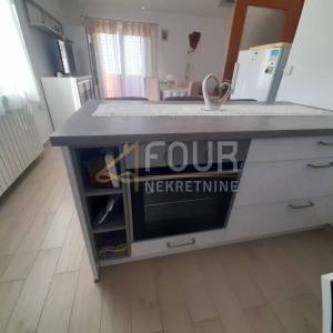 Istra, Umag, 51.01m2, 1s+db, lođa, pogled na more