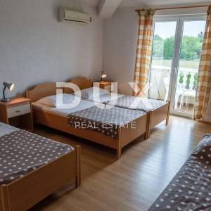 ISTRA, UMAG - Apartmanska kuća i poslovni objekt sa stanom