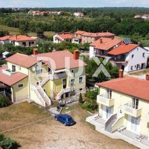 ISTRA, UMAG - Apartmanska kuća i poslovni objekt sa stanom