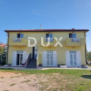 ISTRA, UMAG - Apartmanska kuća i poslovni objekt sa stanom