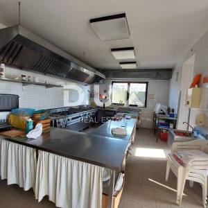 ISTRA, UMAG - Apartmanska kuća i poslovni objekt sa stanom