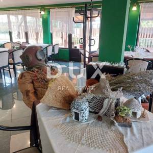 ISTRA, UMAG - Apartmanska kuća i poslovni objekt sa stanom