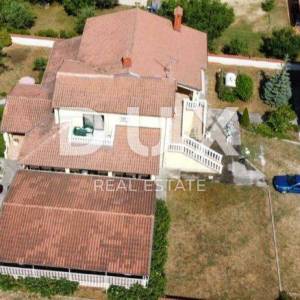 ISTRA, UMAG - Apartmanska kuća i poslovni objekt sa stanom