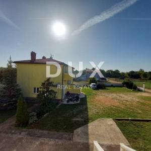 ISTRA, UMAG - Apartmanska kuća i poslovni objekt sa stanom