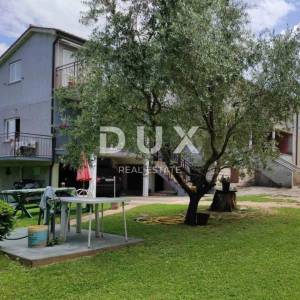ISTRA, UMAG - Apartmanska kuća s 3 apartmana te velikom okućnicom u T2 zoni