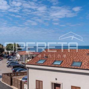 
Istra, Umag – Dvosoban stan s panoramskim pogledom na more i jug
