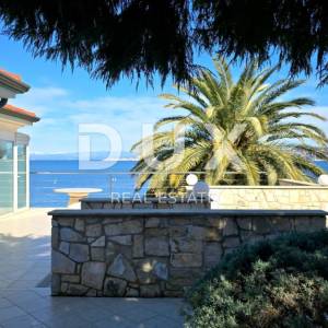 ISTRA, UMAG - Ekskluzivno! Vila uz more