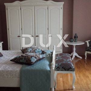 ISTRA, UMAG - Jedinstvena vila s bazenom, prvi red do mora