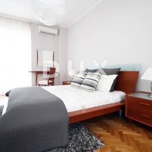 ISTRA, UMAG - Jedinstvena vila s bazenom, prvi red do mora