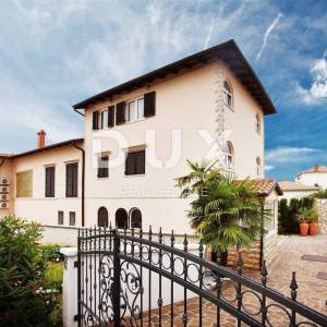 ISTRA, UMAG - Jedinstvena vila s bazenom, prvi red do mora