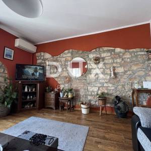 ISTRA, UMAG - Kamena ljepotica prvi red do mora
