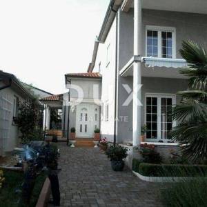 ISTRA, UMAG - kuća 320m2