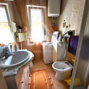 ISTRA, UMAG - Kuća s 4 apartmana i prekrasnom okućnicom