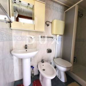 ISTRA, UMAG - Kuća s 4 apartmana i prekrasnom okućnicom