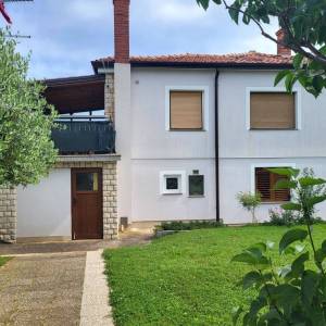 ISTRA, UMAG - Kuća s 4 apartmana i prekrasnom okućnicom