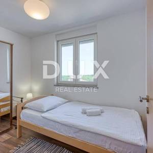 ISTRA, UMAG - Luksuzno adaptirana dva stana s pogledom na more