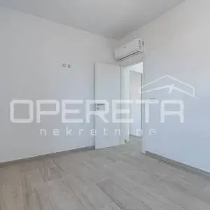 Istra, Umag okolica-stan na prvom katu s vrtom
