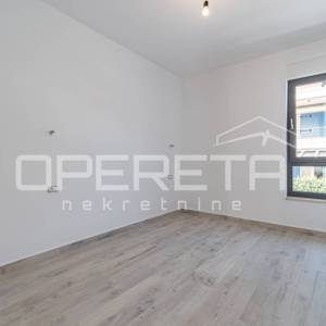 Istra, Umag okolica-stan na prvom katu s vrtom
