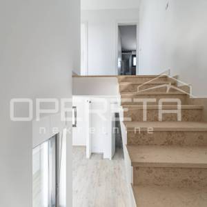 Istra, Umag okolica- stan na dvije etaže blizu mora