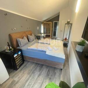 Istra, Umag, poslovno-stambeni objekt, atraktivna pozicija!