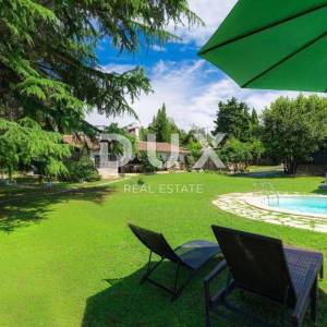 ISTRA, UMAG - Prekrasno imanje sa kućom i bungalovima 250 m od mora 