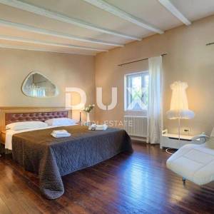 ISTRA, UMAG - Prekrasno imanje sa kućom i bungalovima 250 m od mora 