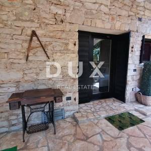 ISTRA, UMAG - Prekrasno imanje sa kućom i bungalovima 250 m od mora 