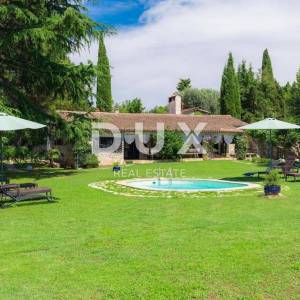 ISTRA, UMAG - Prekrasno imanje sa kućom i bungalovima 250 m od mora 