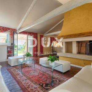 ISTRA, UMAG - Prekrasno imanje sa kućom i bungalovima 250 m od mora 