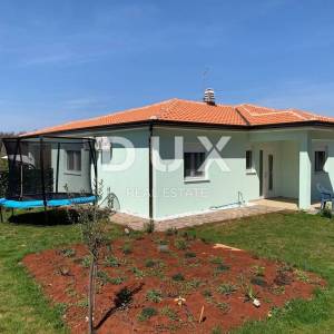 ISTRA, UMAG - Prizemnica s bazenom na mirnoj lokaciji 