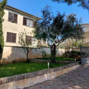 ISTRA, UMAG - Raskošna vila prvi red do mora!