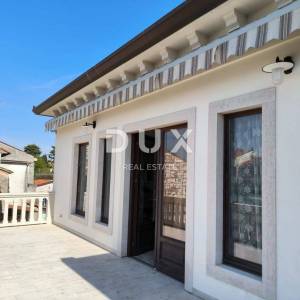 ISTRA, UMAG - Raskošna vila prvi red do mora!