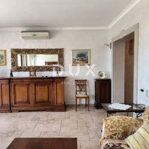 ISTRA, UMAG - Raskošna vila prvi red do mora!