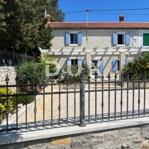 ISTRA, UMAG - Šarmantna kuća blizu mora,  PRILIKA!