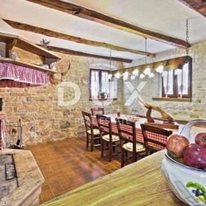 ISTRA, UMAG, SAVUDRIJA - Kamena samostojeća vila na osami