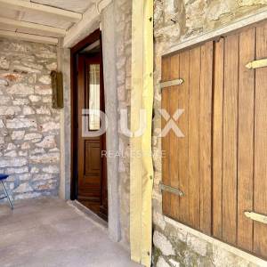 ISTRA, UMAG - Unikatna kamena kuća nadomak mora