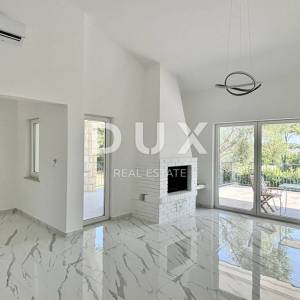 ISTRA, UMAG - Višeobiteljska kuća s bazenom blizu mora