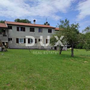 ISTRA, UMAG - Zemljišta stambene namjene i zone T2, 500 m od mora