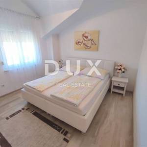 ISTRA, VALBANDON - Apartmanska kuća blizu mora sa 7 apartmana i ogromnom okućnicom