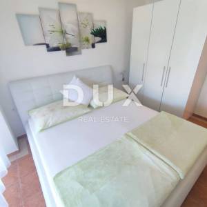 ISTRA, VALBANDON - Apartmanska kuća blizu mora sa 7 apartmana i ogromnom okućnicom