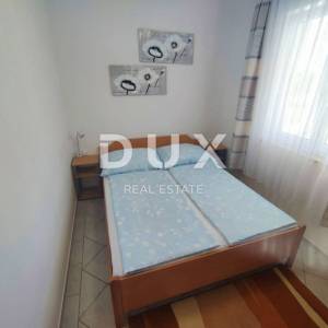 ISTRA, VALBANDON - Apartmanska kuća blizu mora sa 7 apartmana i ogromnom okućnicom