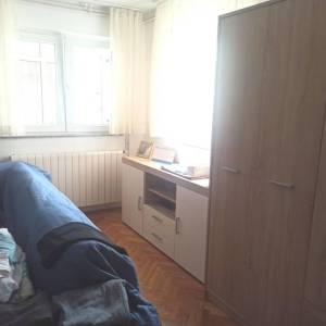 ISTRA, VALBANDON Kuća s 3 apartmana i dvorištem u blizini mora