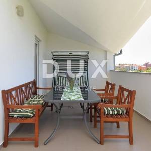 ISTRA, VALBANDON - Kuća sa 7 apartmana!